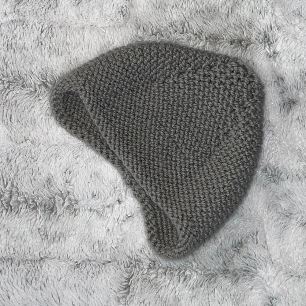 Baby knit hat, covers ears